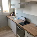 Lacolline-ponthebert,com - Entier Rénové -grand Parking Gratuit, équipé, Confortable, Netflix Et Amazon Prime Gratuits Et Illimités, Matelas Emma, Lave Linge, Vue Sur La Vallée, Rdc * Pont-Hebert