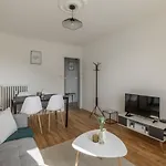 Apartmán La Colline - - Com - Grand Parking Gratuit, De 1 A 4 Personnes, Equipe, Netflix, Amazon Prime Gratuits Et Illimites, Matelas Emma, Lave Linge, Vue Sur La Vallee, Rdc *