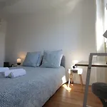 Appartamento Lacolline-ponthebert,com - Entier Rénové -grand Parking Gratuit, équipé, Confortable, Netflix Et Amazon Prime Gratuits Et Illimités, Matelas Emma, Lave Linge, Vue Sur La Vallée, Rdc