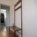 Appartamento Lacolline-ponthebert,com - Entier Rénové -grand Parking Gratuit, équipé, Confortable, Netflix Et Amazon Prime Gratuits Et Illimités, Matelas Emma, Lave Linge, Vue Sur La Vallée, Rdc *
