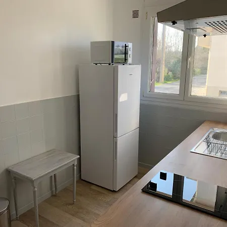 Grand Parking Gratuit, De 1 A 4 Personnes, Equipe, Netflix, Amazon Prime Gratuits Et Illimites, Matelas Emma, Lave Linge, Vue Sur La Vallee, Rdc