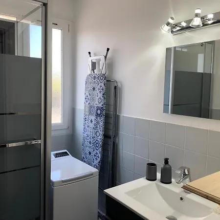 Valley View Retreat: Fully Renovated With Free Parking And Streaming Apartment Pont-Hebert