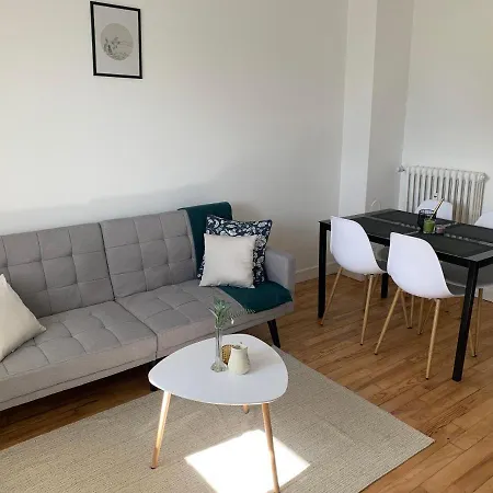 Valley View Retreat: Fully Renovated With Free Parking And Streaming * Pont-Hebert
