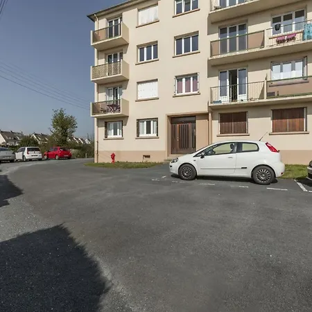 Valley View Retreat: Fully Renovated With Free Parking And Streaming Apartment *