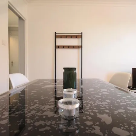 Valley View Retreat: Fully Renovated With Free Parking And Streaming Pont-Hebert