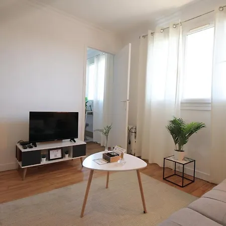 Valley View Retreat: Fully Renovated With Free Parking And Streaming Pont-Hebert