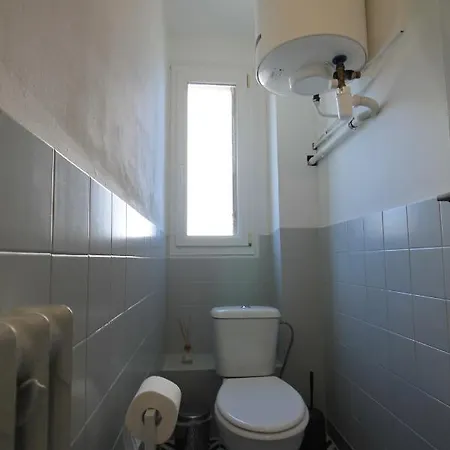 Lägenhet Grand Parking Gratuit, De 1 A 4 Personnes, Equipe, Netflix, Amazon Prime Gratuits Et Illimites, Matelas Emma, Lave Linge, Vue Sur La Vallee, Rdc *