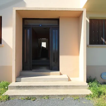 Valley View Retreat: Fully Renovated With Free Parking And Streaming