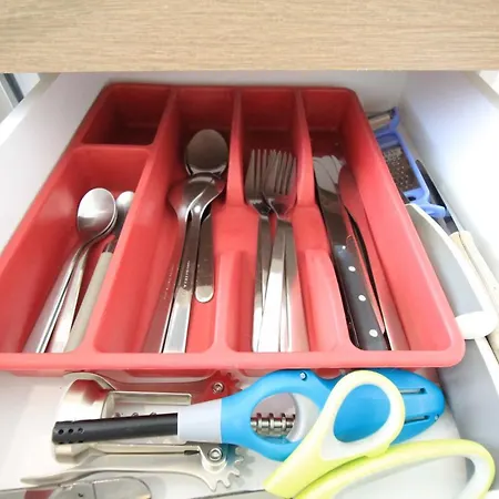 Grand Parking Gratuit, De 1 A 4 Personnes, Equipe, Netflix, Amazon Prime Gratuits Et Illimites, Matelas Emma, Lave Linge, Vue Sur La Vallee, Rdc Lägenhet