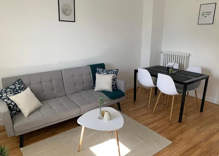 Lacolline-ponthebert,com - Entier Rénové -grand Parking Gratuit, équipé, Confortable, Netflix Et Amazon Prime Gratuits Et Illimités, Matelas Emma, Lave Linge, Vue Sur La Vallée, Rdc * Pont-Hebert