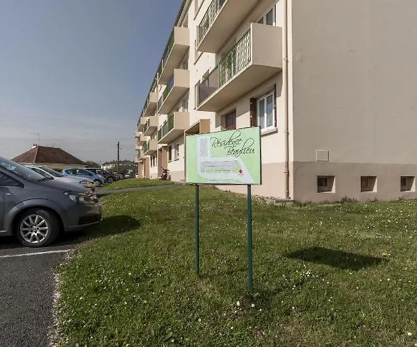 Lacolline-ponthebert,com - Entier Rénové -grand Parking Gratuit, équipé, Confortable, Netflix Et Amazon Prime Gratuits Et Illimités, Matelas Emma, Lave Linge, Vue Sur La Vallée, Rdc Appartamento *