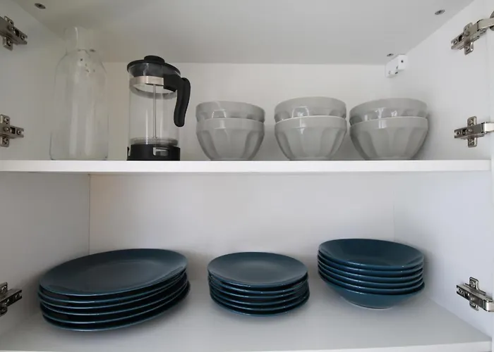 Grand Parking Gratuit, De 1 A 4 Personnes, Equipe, Netflix, Amazon Prime Gratuits Et Illimites, Matelas Emma, Lave Linge, Vue Sur La Vallee, Rdc Apartman *