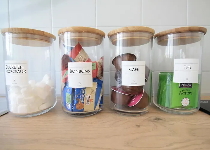 Lacolline-ponthebert,com - Entier Rénové -grand Parking Gratuit, équipé, Confortable, Netflix Et Amazon Prime Gratuits Et Illimités, Matelas Emma, Lave Linge, Vue Sur La Vallée, Rdc *