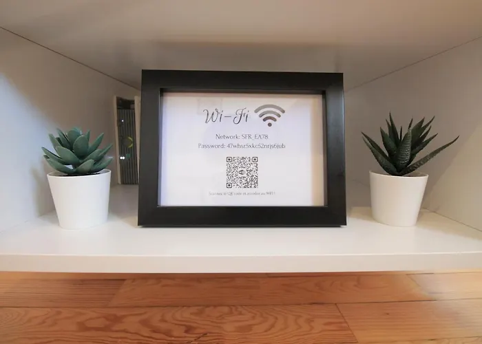 Grand Parking Gratuit, De 1 A 4 Personnes, Equipe, Netflix, Amazon Prime Gratuits Et Illimites, Matelas Emma, Lave Linge, Vue Sur La Vallee, Rdc Pont-Hebert